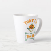 Kreuzknochen Halloween-Kürbis zu Trick oder zu Gas Milchtasse (Rechte Ecke)