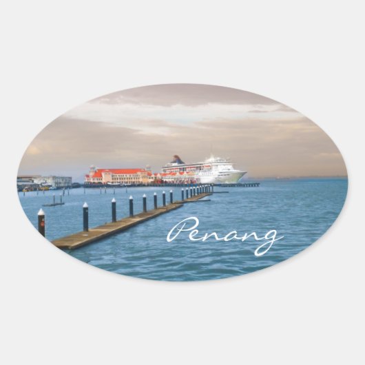 Kreuzschiff am Pier Ovaler Aufkleber (Vorderseite)