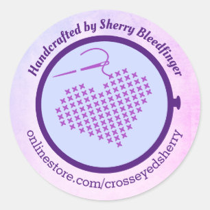 Kreuzstickereiherz personalisiert runder aufkleber