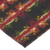 Krezchia Red Tischdecke (Schrägansicht)