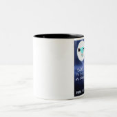 Krieger-Signal-Tasse Zweifarbige Tasse (Mittel)