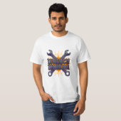 Krieger-T - Shirt - überquertes Wrench Abzeichen (Vorne ganz)