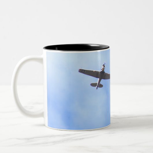 Kriegsflugzeug Zweifarbige Tasse (Links)