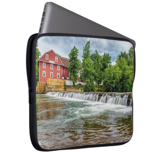 Kriegsmühle und Wasserfall Laptopschutzhülle (Vorne Rechts)