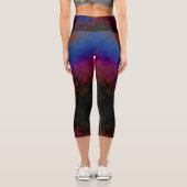Krimson an den Kosmos Capri Leggings (Rückseite)