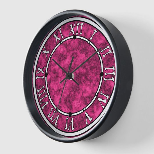 Krimsonfarbenes Marmormuster Uhr (Winkel)