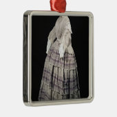 Krinolinenkleid, 1850-60 ornament aus metall (Rechts)