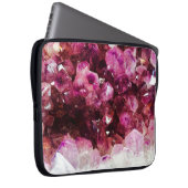 Kristallamethyst lila Mineral Laptopschutzhülle (Vorne Rechts)