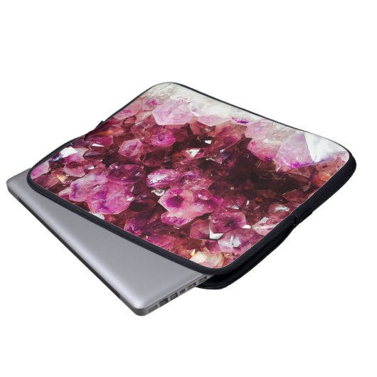 Kristallamethyst lila Mineral Laptopschutzhülle (Vorne Knopf)