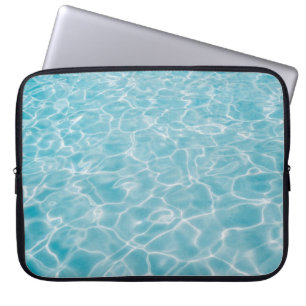 Kristallblaues Wasser Laptopschutzhülle