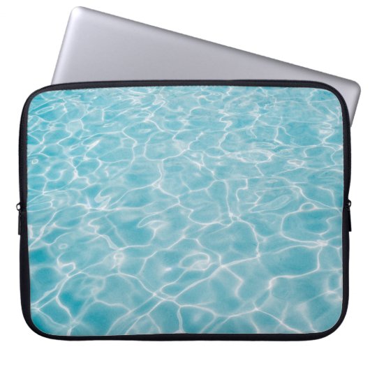 Kristallblaues Wasser Laptopschutzhülle (Vorderseite)