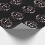 Kristallhochzeit 15 Jahre Geschenkpapier<br><div class="desc">Ein Design, um 15 Jahre Ehe zu feiern. Dieses Design hat ein rosa Laurel Design auf einem schwarzen Hintergrund. Kristall ist das traditionelle Geschenk für diesen Anlass. Der Text liest Kristall 15 Jahre Jubiläum. Ein romantisches Design, um Ihr 15. Jahr der Ehe zu feiern. Wenn Sie Hilfe bei der Anpassung...</div>