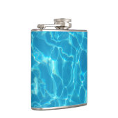 Kristallklarer Himmelblauer Pool Wasser Flachmann (Rechts)
