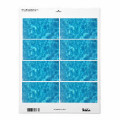 Kristallklarer Himmelblauer Poolwasser (Vorne)