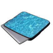 Kristallklarer Himmelblauer Poolwasser Laptopschutzhülle (Vorne Knopf)