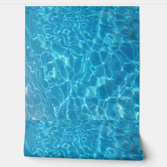 Kristallklarer Himmelblauer Poolwasser Tapete (Abrollen)