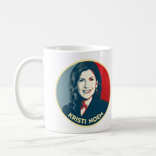 KRISTI NOEM Propaganda Abzeichen Kaffeetasse (Links)