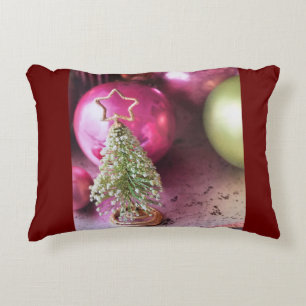 **KRISTMAS-BAUM UND BULBUSTIK** DEKOKISSEN