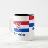 Kroatien-Flagge mit Namen auf Kroaten Zweifarbige Tasse (Vorderseite Links)
