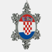 Kroatien-Landesflaggesymbol lang Schneeflocken Zinn-Ornament (Links)