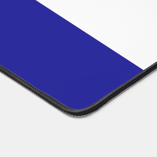 Kroatische Fahne mit benutzerdefiniertem Text Schreibtischunterlage (Ecke)