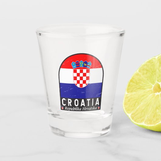 Kroatische Flaggenmarke gestört Vintag Schnapsglas (Vorderseite)