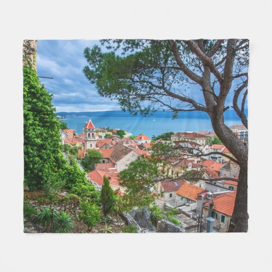 Kroatische Stadt Omis. Fleecedecke (Vorderseite (Horizontal))