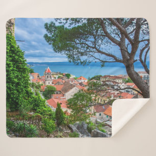 Kroatische Stadt Omis. Sherpadecke