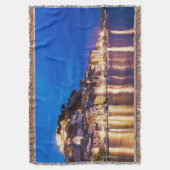 kroatische Stadt Sibenik in der Nacht. Decke (Vorderseite Vertikal)