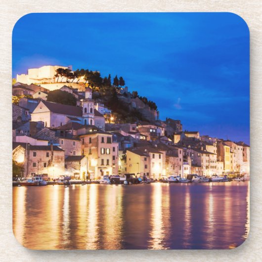kroatische Stadt Sibenik in der Nacht. Getränkeuntersetzer (Vorderseite)