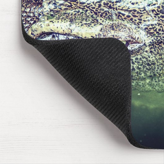 Krokodil im Wasser Mousepad (Ecke)