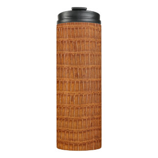 Krokodilalligatorenledertextur nah thermosbecher