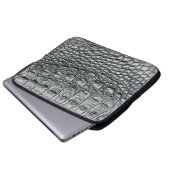 Krokodile Noir: Mystik aus schwarzem Leder Laptopschutzhülle (Vorne Knopf)