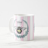 Kronbee im Kraut | Rosa und Weiß gestrichen | Kaffeetasse (Vorderseite Links)