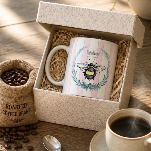 Kronbee im Kraut | Rosa und Weiß gestrichen | Kaffeetasse