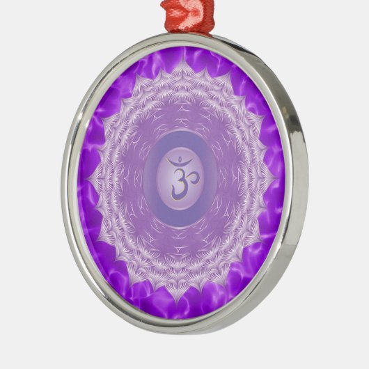 Krone Chakra Verzierungen Silbernes Ornament (Links)