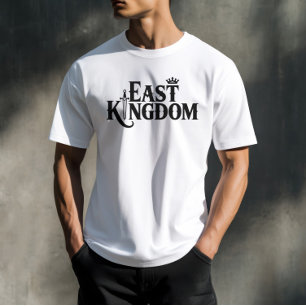 Krone und Schwert der mittelalterlichen Typografie T-Shirt