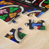 Krönung des gefärbten Glasfensters Esther Puzzle (Seite)