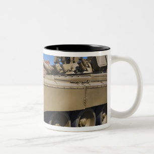 Kronverksky-Insel, Artilleriemuseum, Panzer Zweifarbige Tasse
