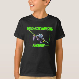 Kröteverbündeter, der herum hängt T-Shirt