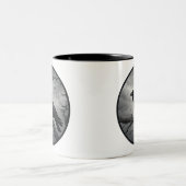 Krümmung in einem Baum Zweifarbige Tasse (Mittel)