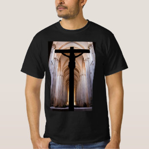 Kruzifix mit Jesus Christus. Gothic Alcobaca Abbey T-Shirt