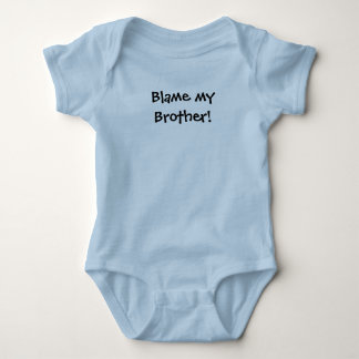 KRW Schuld an meinem Bruder! Baby Strampler