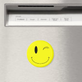 KRW Yellow Winking Face Magnet (In Situ (Geschirrspüler))