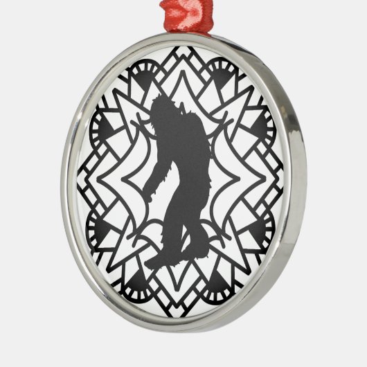 Kryptid Grosser Fuß, Sasquatch in einem Mandala Ornament Aus Metall (Links)