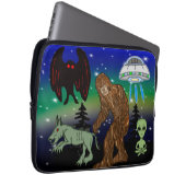 Kryptid, UFO, Big Foot, Chupacabra, Alien Mothman Laptopschutzhülle (Vorne Rechts)