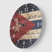 Kuba-Flagge auf altem hölzernem Korn Große Wanduhr (Winkel)