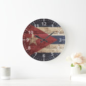 Kuba-Flagge auf altem hölzernem Korn Große Wanduhr (Zuhause)