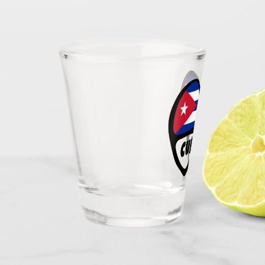 Kuba Ländercode Flaggenherz, CUB Schnapsglas (Links)