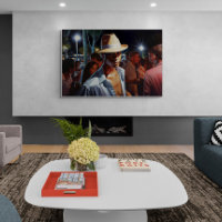 Kubanischer Mann in einem Outdoor Miami Nightclub 